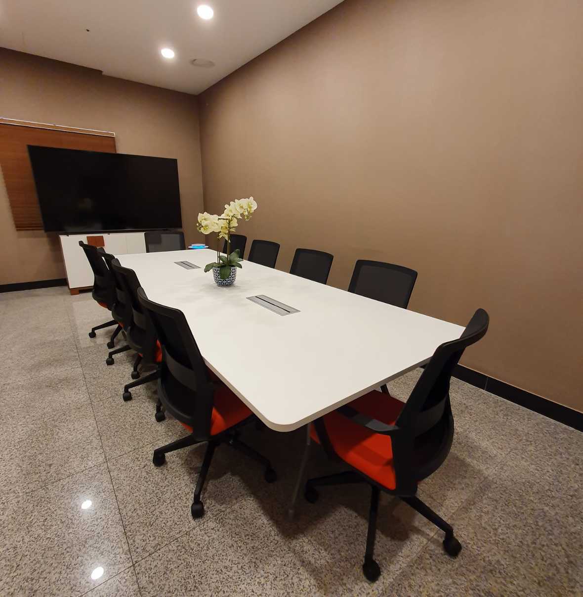 편의시설 & 서비스