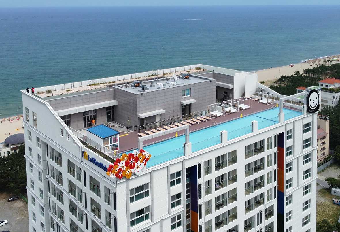 르부르 낙산 - 수영장