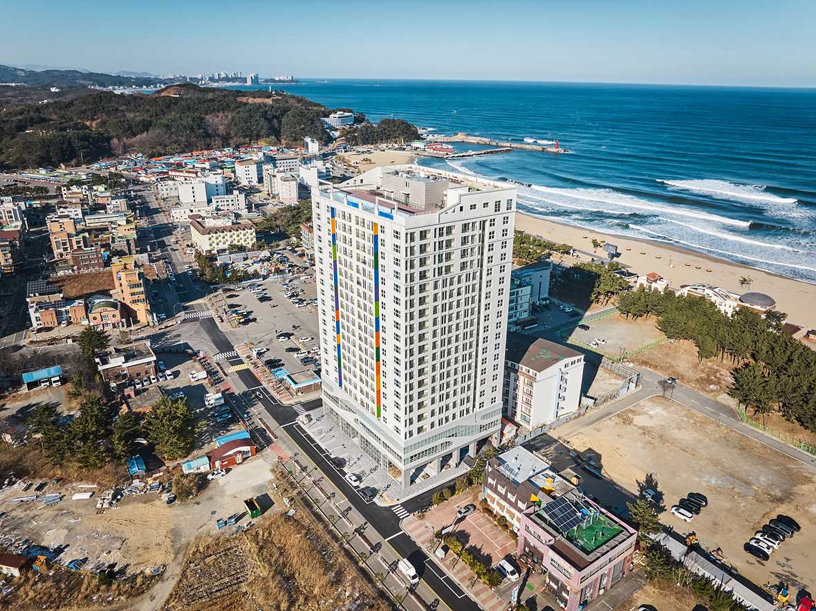 르부르 낙산 - 외관