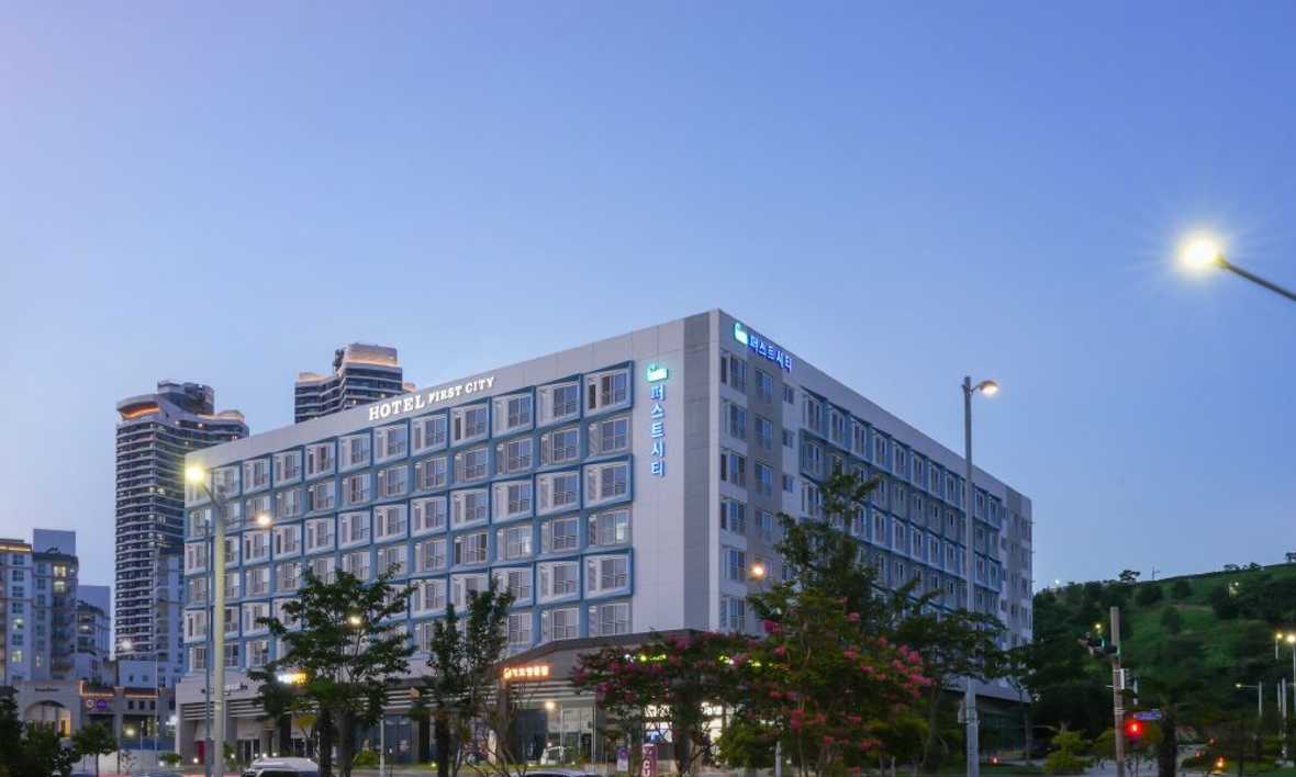 여수 퍼스트시티호텔 - 외관