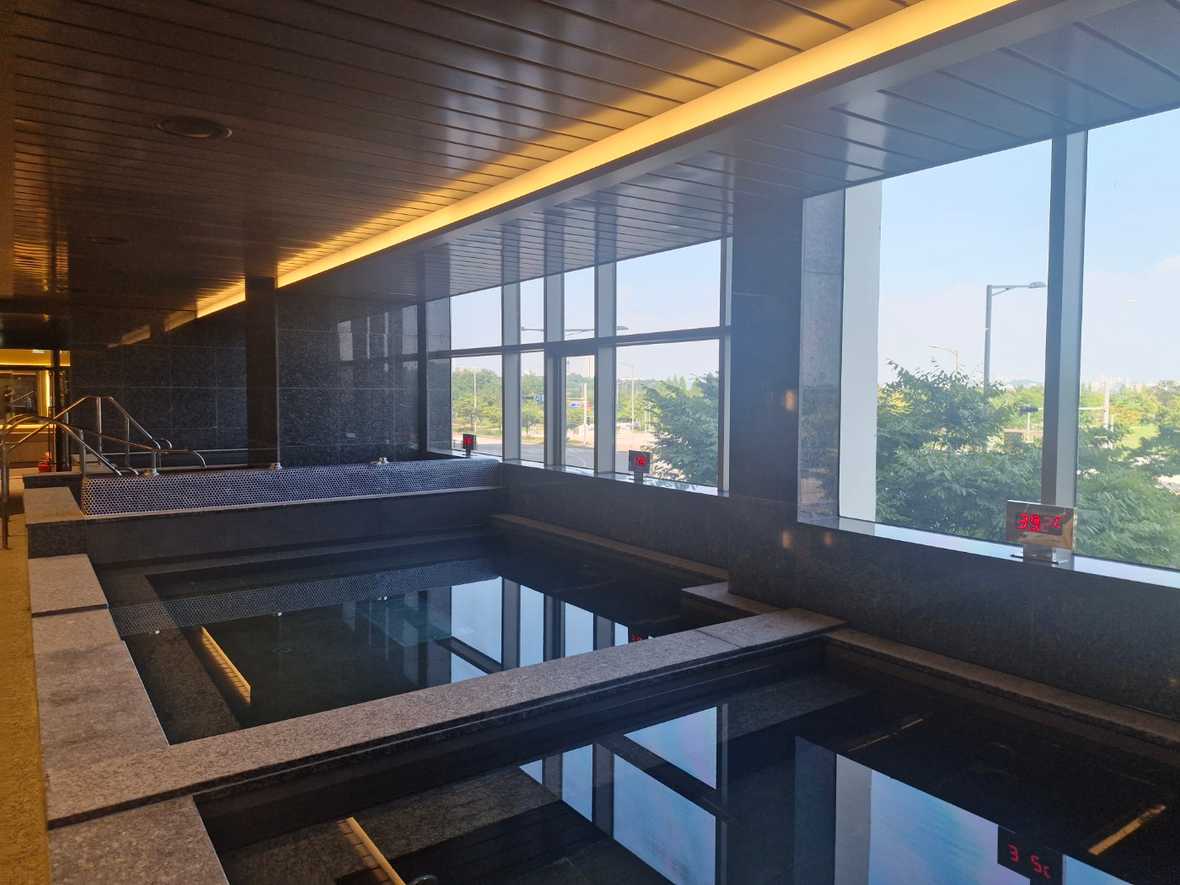 편의시설 & 서비스