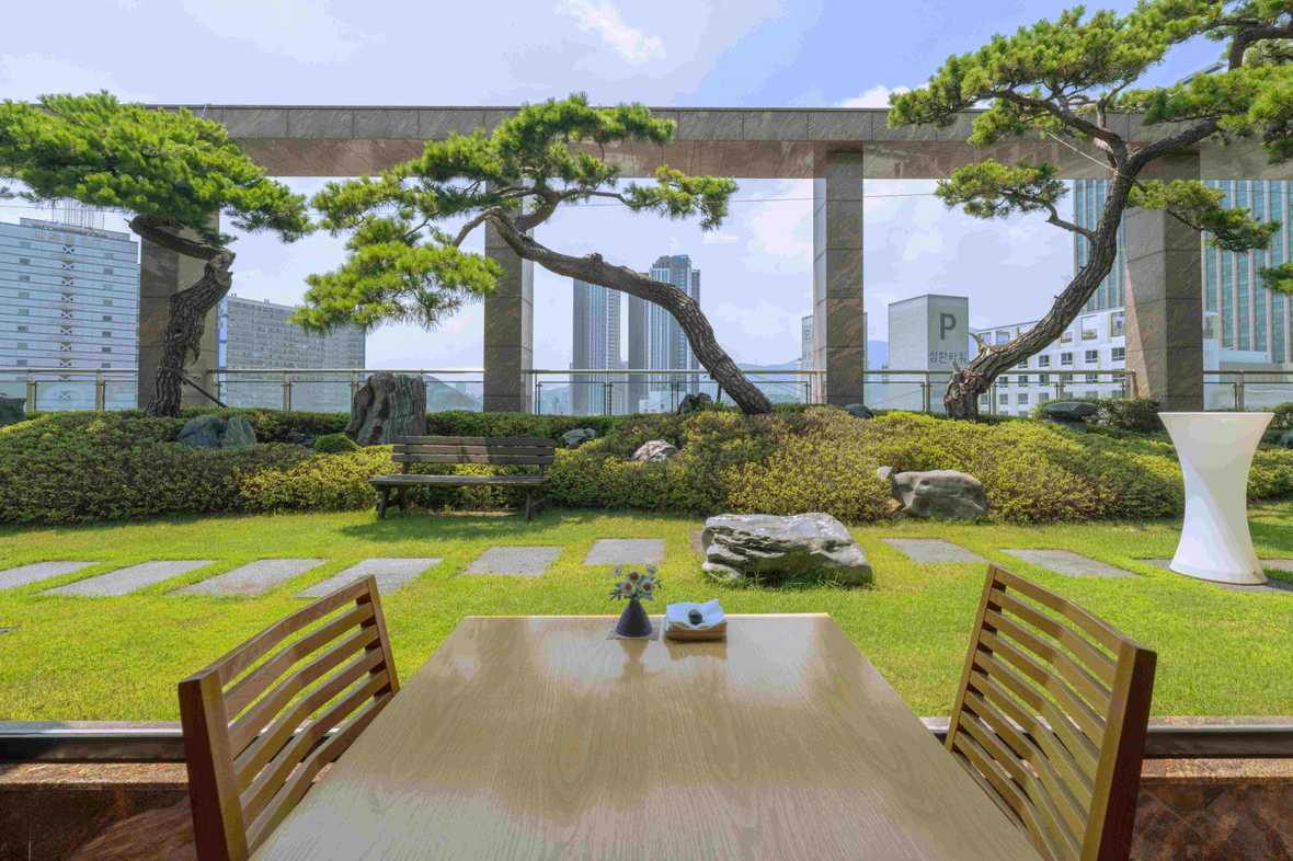 편의시설 & 서비스