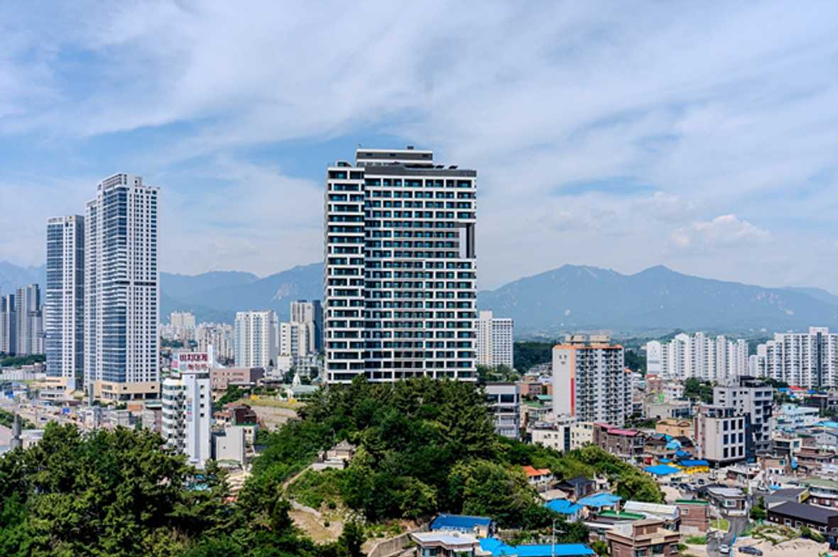 모어댄속초등대점 - 외관