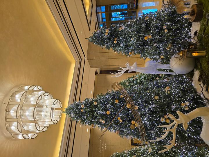 친절하시고 백화점과 연결되어있어 편합니다.