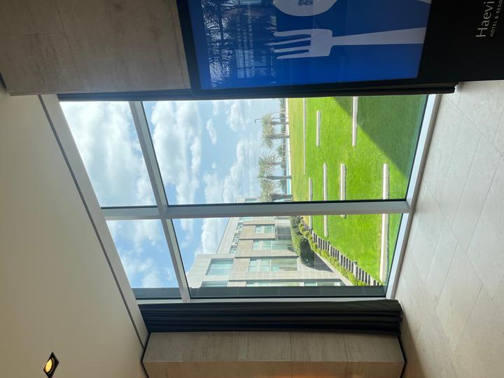 수영장과 전망이 이뻤던 호텔