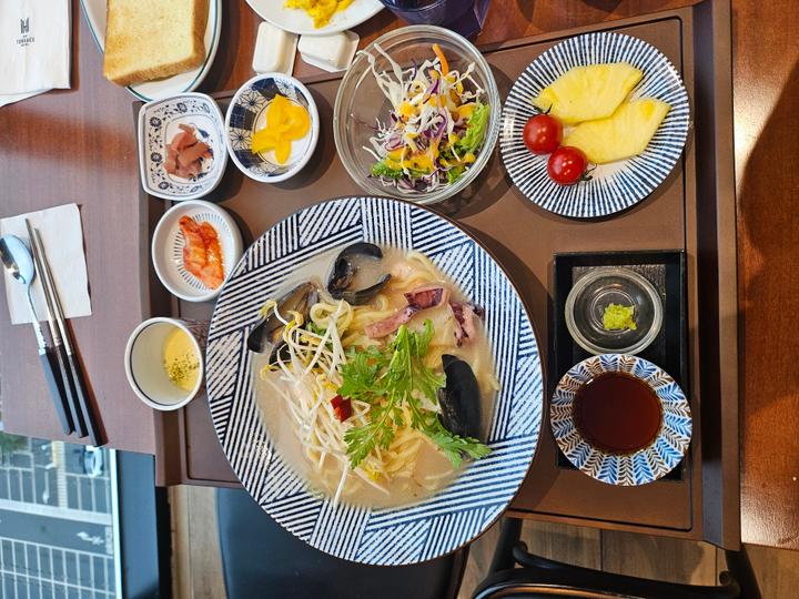 체스터톤즈 깔끔하고 위치 좋아 만족!